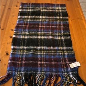 NEW: BP knit scarf, multicolored.